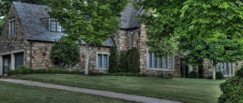 lakemoor hills stone house