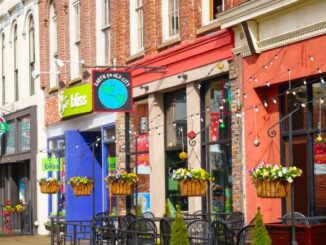 stores, shops, bars, restaurants in market square in downtown knoxville