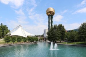 worlds fair park fountain with sunsphere