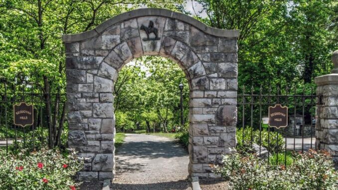 sequoyah hill stone pillar entrance